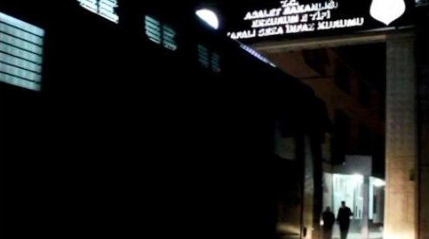 (&ouml;zel Haber) Mert Aydın'ın Katil Zanlısı Erzurum&rsquo;da Cezaevine Getirildi