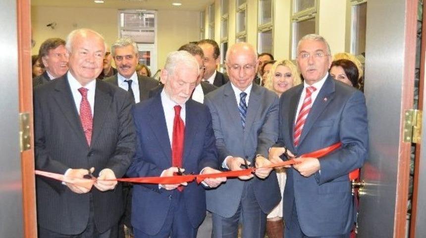 Esog&uuml; Tv Yayın Hayatına Başladı