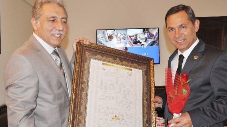 Kdz. Ereğli Belediye Başkanı Uysal&rsquo;a Ziyaretler S&uuml;r&uuml;yor