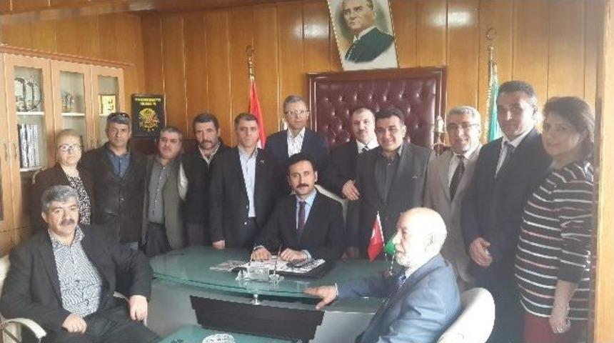 Çay Ocağı İşletmeciliği İle Başladı, Genç Yaşta Oda Başkanı Oldu