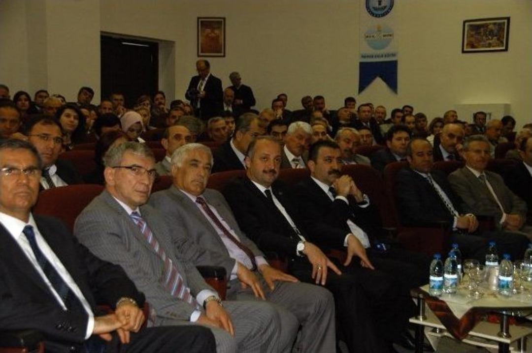 Mamak&rsquo;ta Okullar Kalitesini Belgeledi