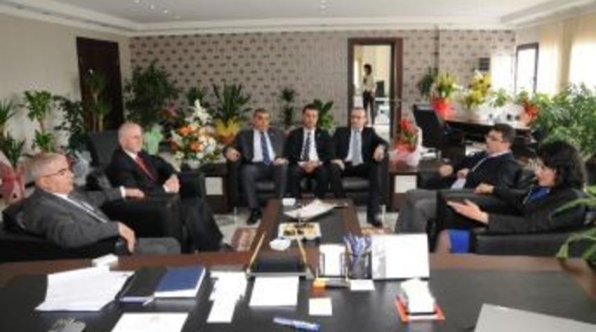 Milletvekili Y&uuml;ceer'den Baysan'a Tebrik Ziyareti