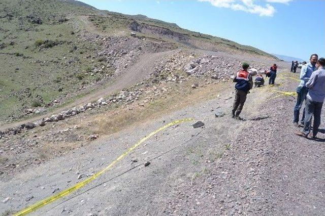 Güney Çevre Yolu'nda Erkek Cesedi Bulundu