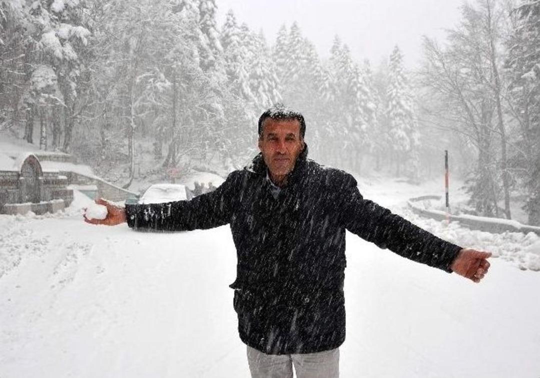 Uludağ'a Nisan Ayında Kar S&uuml;rprizi...(&ouml;zel Haber)