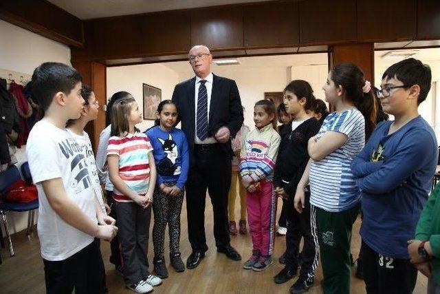 Başkan Kurt Belediye Hizmet Binalarını İnceledi 1