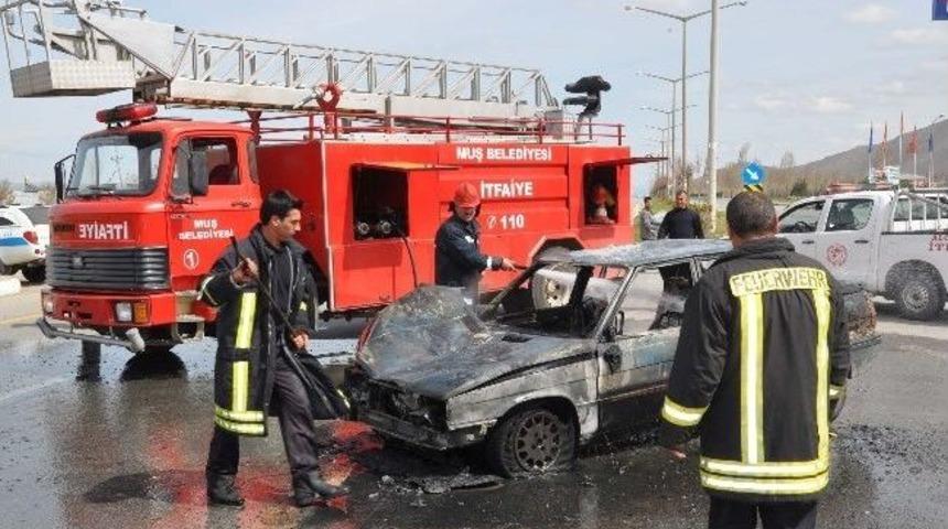 Muş&rsquo;ta Lgp&rsquo;li Ara&ccedil; Alev Alev Yandı