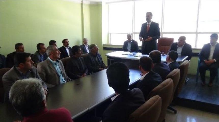 Dinar, Muhtarlarla Buluştu