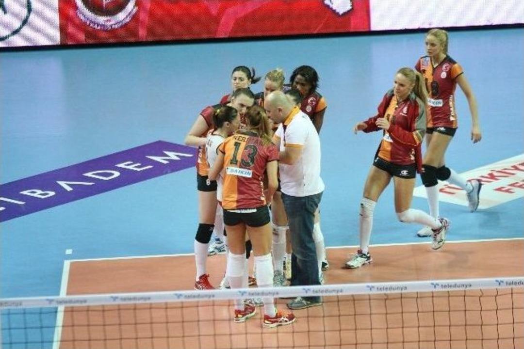 Olaylı Derbi Fenerbah&ccedil;e'nin