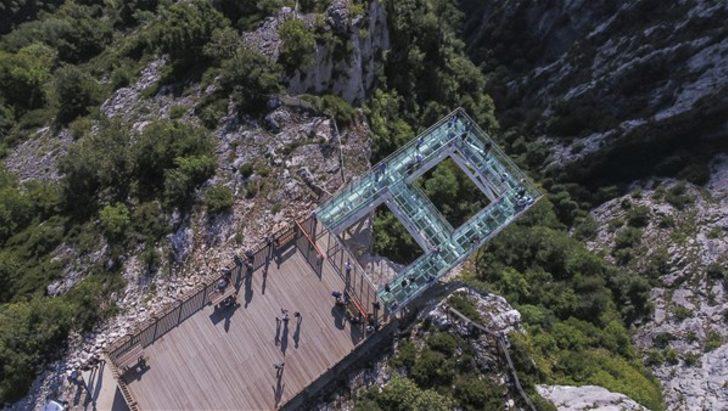 450 metre yüksekte görenleri büyülüyor G3