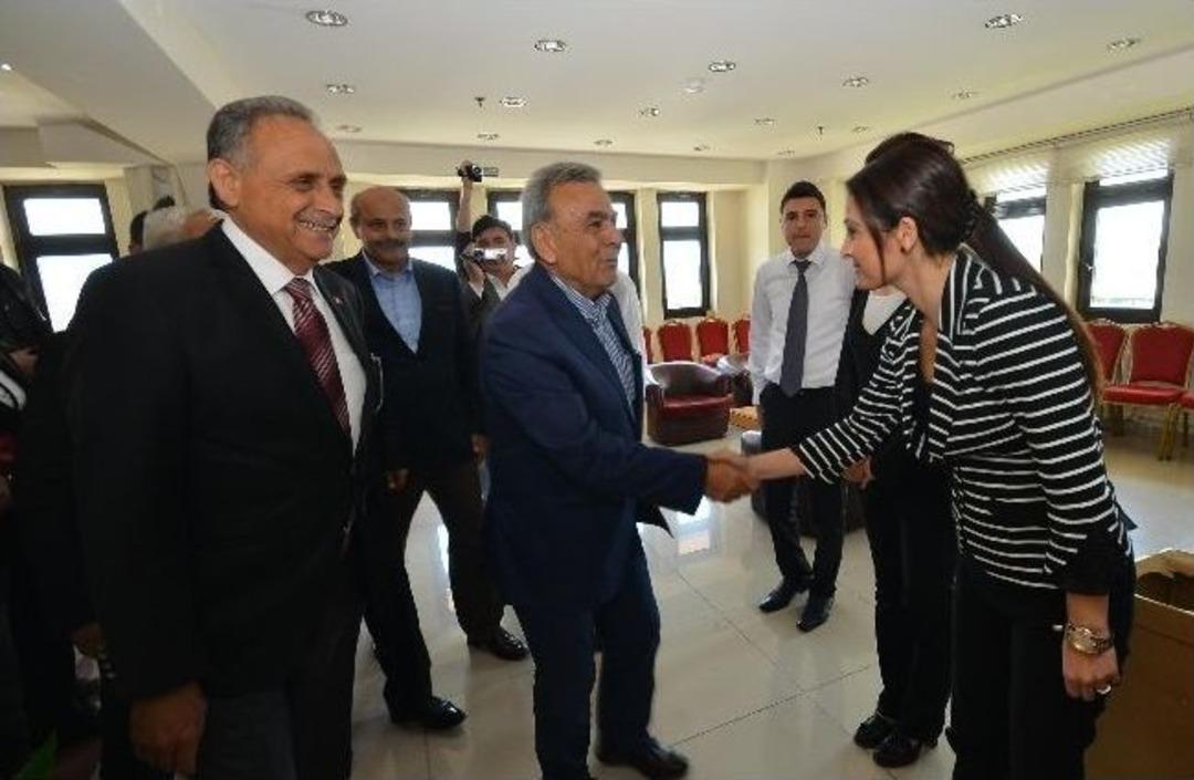 İzmir B&uuml;y&uuml;kşehir Belediye Başkanı Kocaoğlu:
