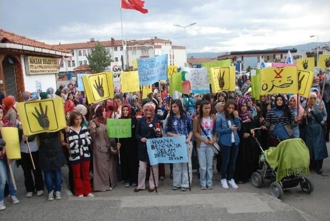 Mısır'daki İdam Kararlarına Niksar'da Tepki Eylemi
