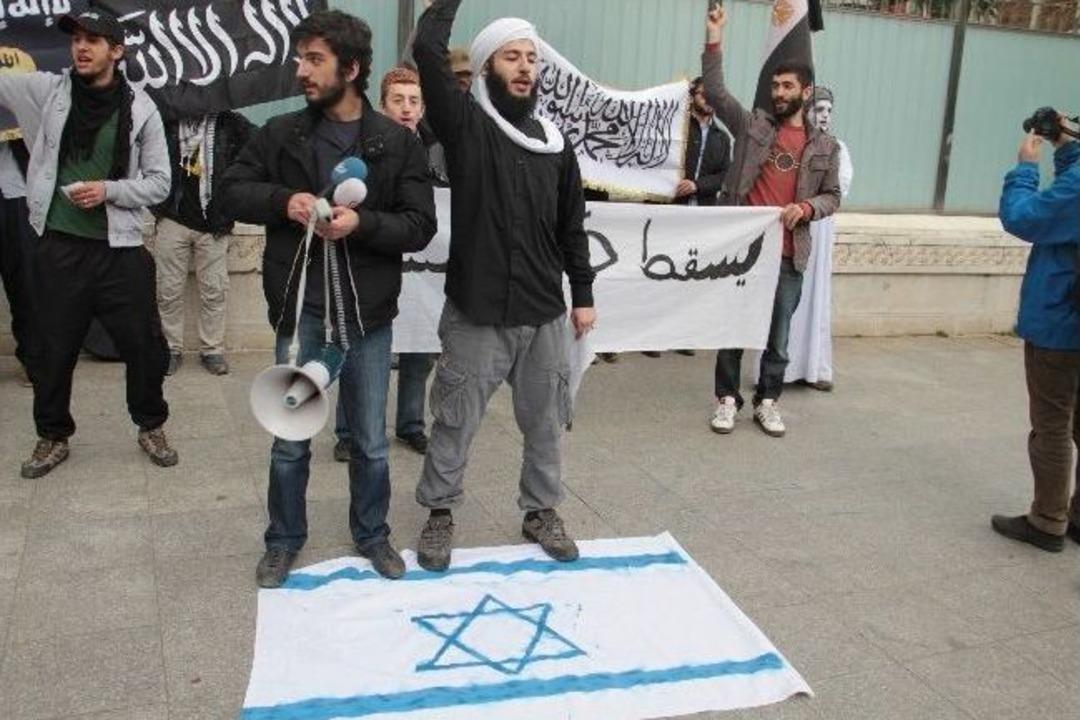 Mısır Konsolosluğu &Ouml;n&uuml;nde İdam N&ouml;beti