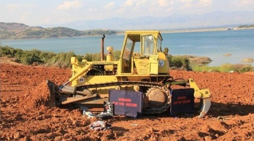 Paletlerin Altında Kalan Dozer Operat&ouml;r&uuml; &Ouml;ld&uuml;