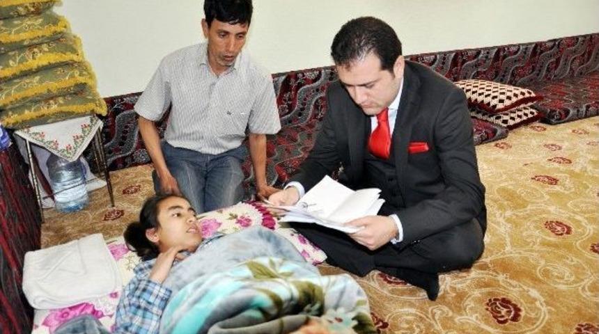 Kaymakam Fırat, Sırtına Mermi İsabet Eden Merve&rsquo;yi Ziyaret Etti