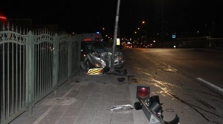 Başkent&rsquo;te Yaralamalı Trafik Kazası