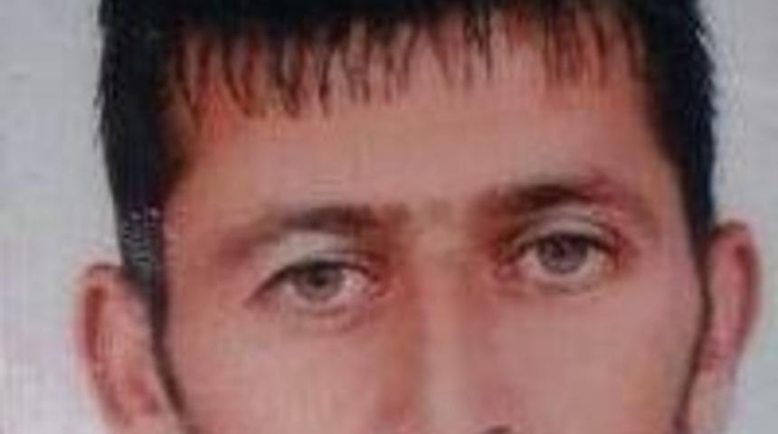 Konya'da Kamyon Ile Otomobil &Ccedil;arpıştı: 4 &Ouml;l&uuml;, 5 Yaralı