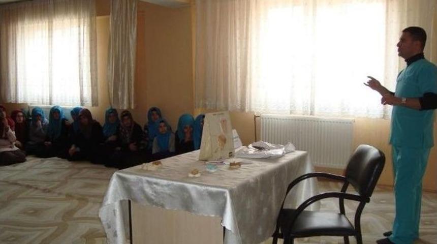 Ayşe Ana Yatılı Kız Kur&rsquo;an Kursunda Ağız Ve Diş Sağlığı Semineri Verildi