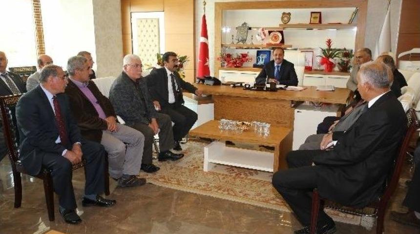 Başkan Duruay, Muhtarlarla Kucaklaştı