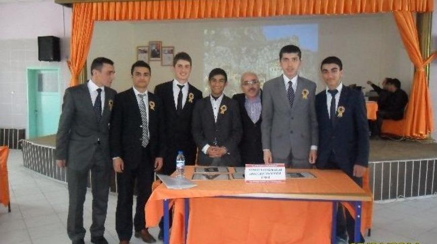 Akdağmadeni İmam Hatip Lisesi'nin Yarışma Başarısı