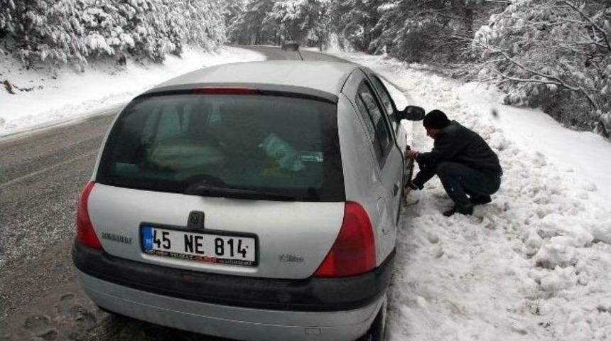 Uludağ&rsquo;a &Ccedil;ıkan S&uuml;r&uuml;c&uuml;ler Hazırlıksız Yakalandı