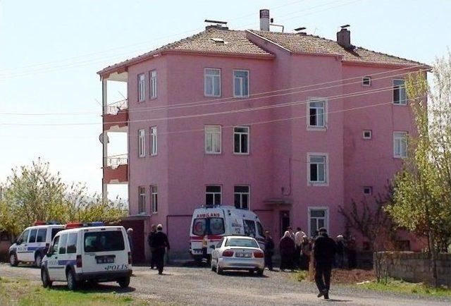 Yangında Zehirlenen Annesini Bırakmadı 1