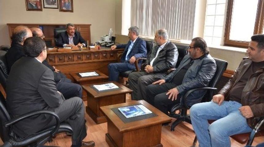 İşadamları, Başkan G&uuml;rkan'ı Ziyaret Etti
