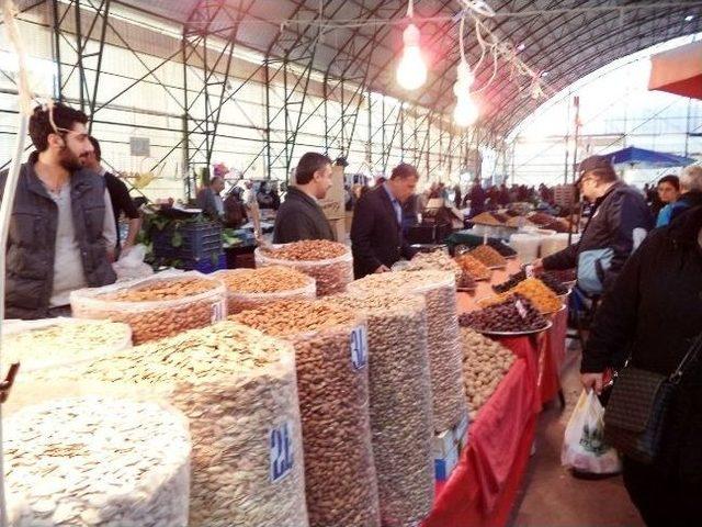 Zabıta Ekiplerinden Temizlik Harekâtı