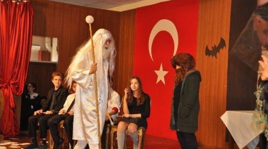 Gkv Cemil Alevli Koleji Harry Potter Felsefe Taşı&rsquo;nı İngilizce Sahneledi