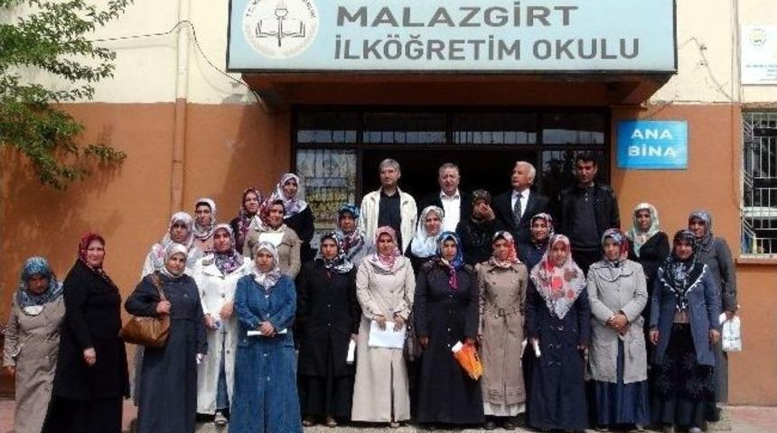 Veliler Hediyeyi Kapmak İ&ccedil;in Sınavda Ter D&ouml;kt&uuml;