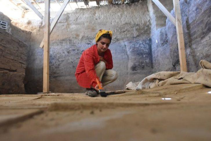 Bilim insanlarını heyecanlandıran Ayanis'te kazılar sürüyor  G3