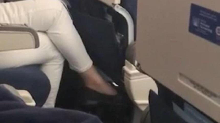 U&ccedil;akta sapık krizi! Mast&uuml;rbasyon anları b&ouml;yle g&ouml;r&uuml;nt&uuml;lendi!