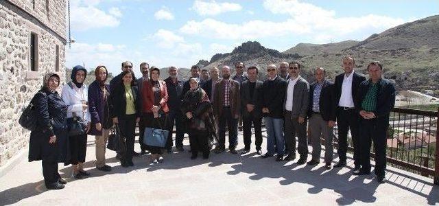 Yeni Meclis &Uuml;yeleri Sel&ccedil;uklu&rsquo;yu Tanıdı 1