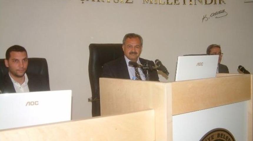 Burhaniye&rsquo;de Belediye Meclisi İlk Toplantısını Yaptı