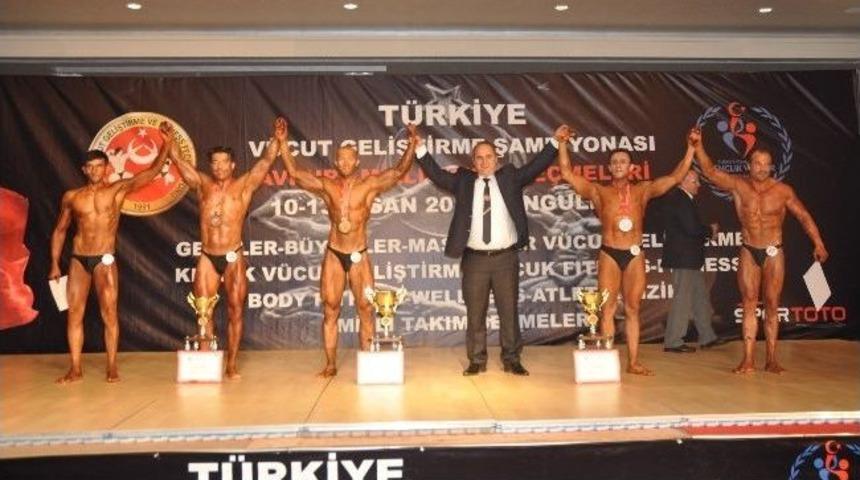 T&uuml;rkiye V&uuml;cut Geliştirme Ve Fıtness Şampiyonası Sona Erdi