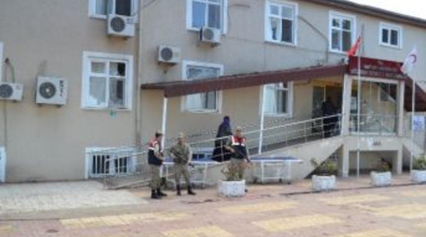 Hilvan&rsquo;da Silahlı Kavga: 3 Yaralı