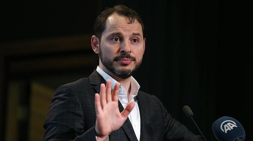 Albayrak'tan ekonomistlerle sürpriz toplantı