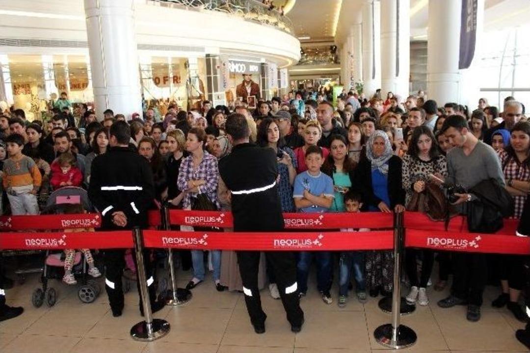 G&ouml;khan &Ouml;zen, Neoplus'ta