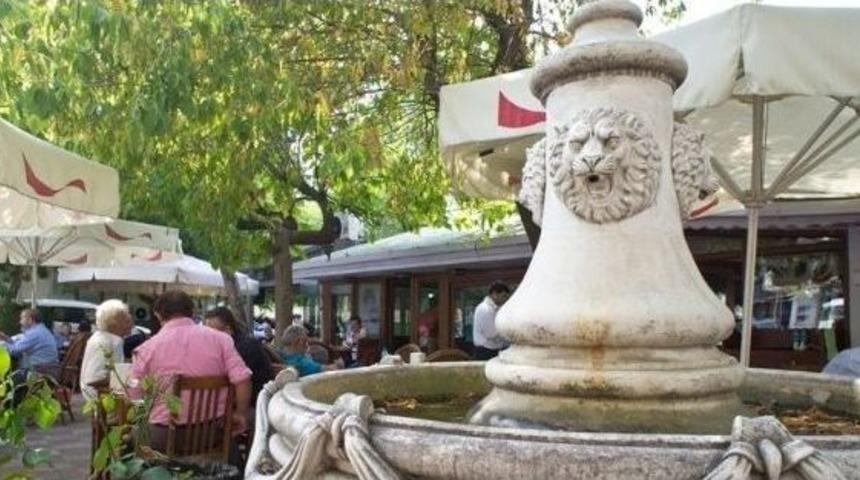 Ey&uuml;p Sultan&rsquo;da 60 Yaş Ve &Uuml;st&uuml;ne &Ccedil;ay Bedava