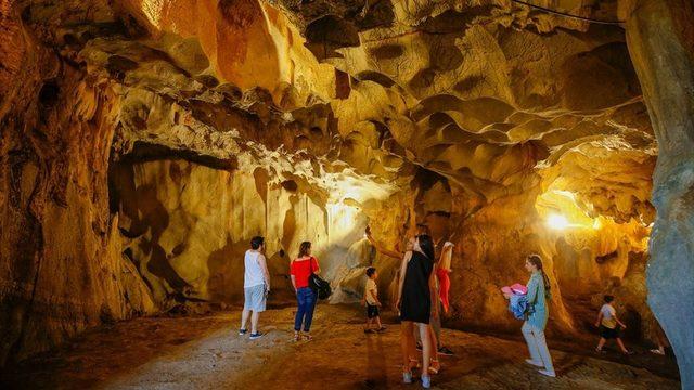 500 bin yıl öncesine ışık tutan Karain Mağarası'na UNESCO düzenlemesi 
