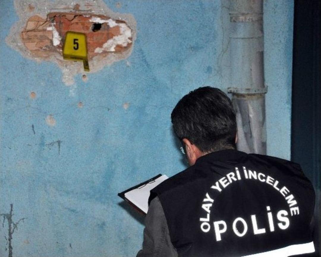 (&ouml;zel Haber) Hırsızlar Matkap Ve Levyeyle Ptt&rsquo;nin Duvarını Deldi