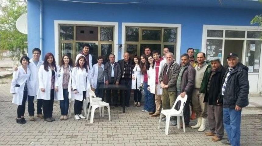 Tıp Fak&uuml;ltesi &Ouml;ğrencileri Sağlık Taraması Yaptı