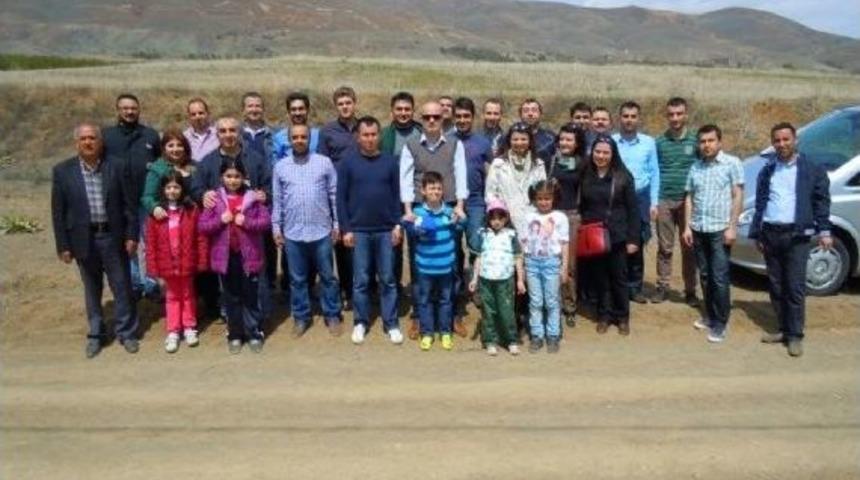 Avukatlar Fidan Dikti