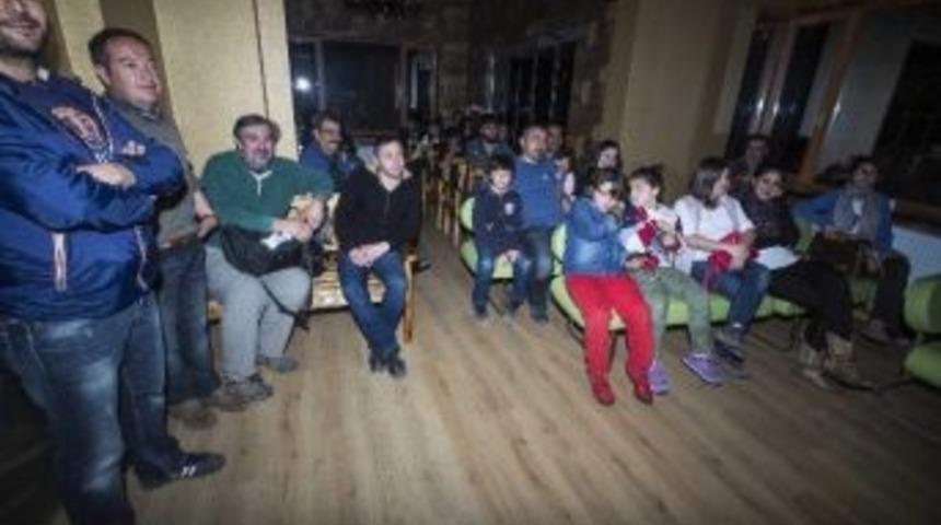 Sanat&ccedil;ı Turgay Kural, Fotoğraf Sunumu Yaptı