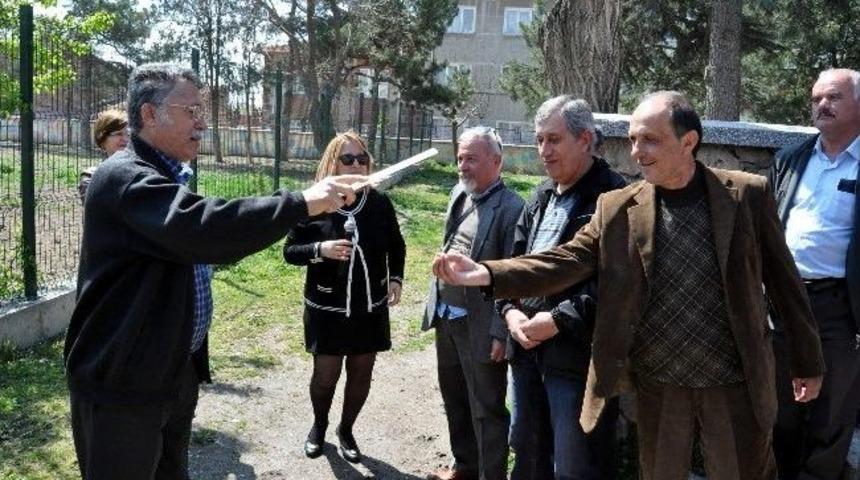 (&ouml;zel Haber) Yarım Asır Sonra En B&uuml;y&uuml;k &Ouml;zlemleri &Ouml;ğretmenlerinden Cetvel Yemek Oldu