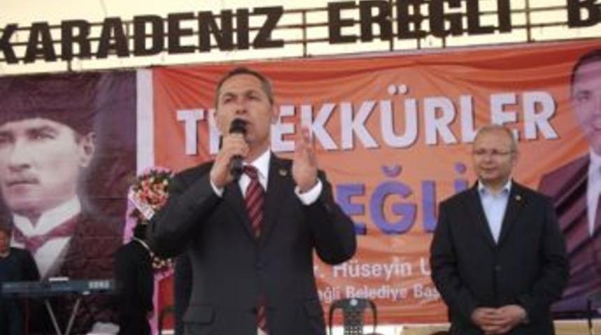 Ak Parti Ereğli'de kutlama yaptı