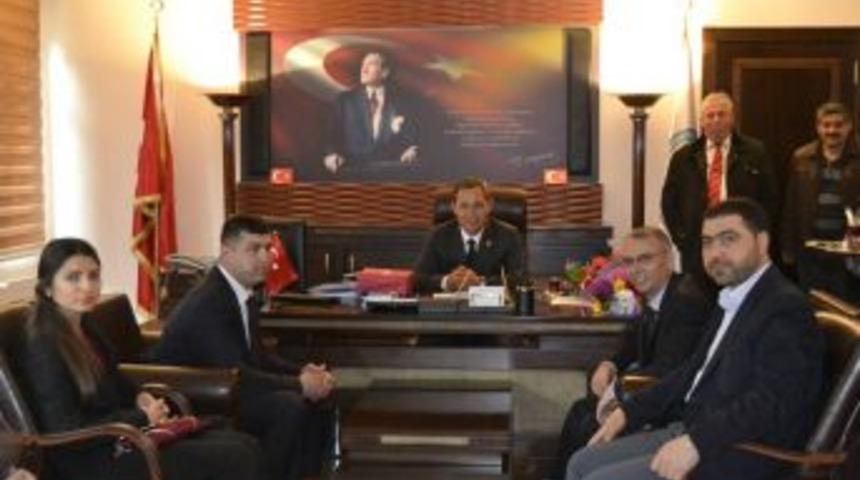 Ak Parti il&ccedil;e teşkilatı H&uuml;seyin Uysal'ı ziyaret etti