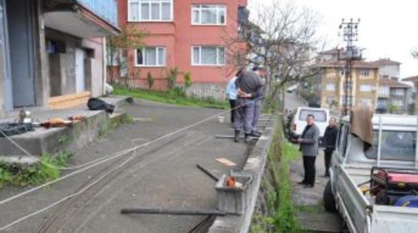 Mahalle aralarında &ccedil;evre d&uuml;zenlemesi yapılıyor