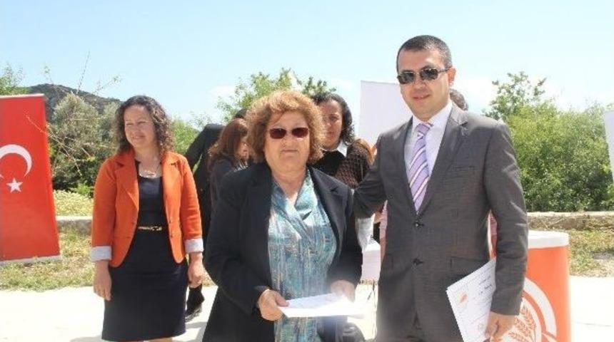 Kadınlar İ&ccedil;in Dere Tepe Eğitim