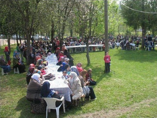 Ovapınar Köyü’nde Kutlu Doğum Etkinliği