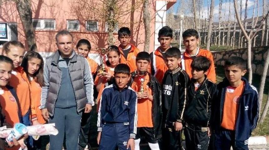 Van&rsquo;da Okullar Arası Oryantiring İl Birinciliği Yarışması